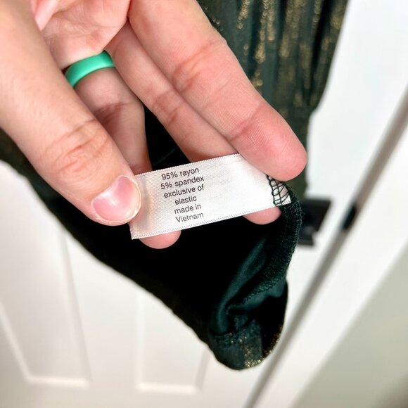 Lane Bryant Green Gold Metallic Smocked Flowy Jersey Knit Top Long Sleeve 18/20 - Picture 5 of 6